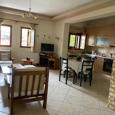 The Coziness Of Tradition At Meteora Case de vacanță Kalambaka